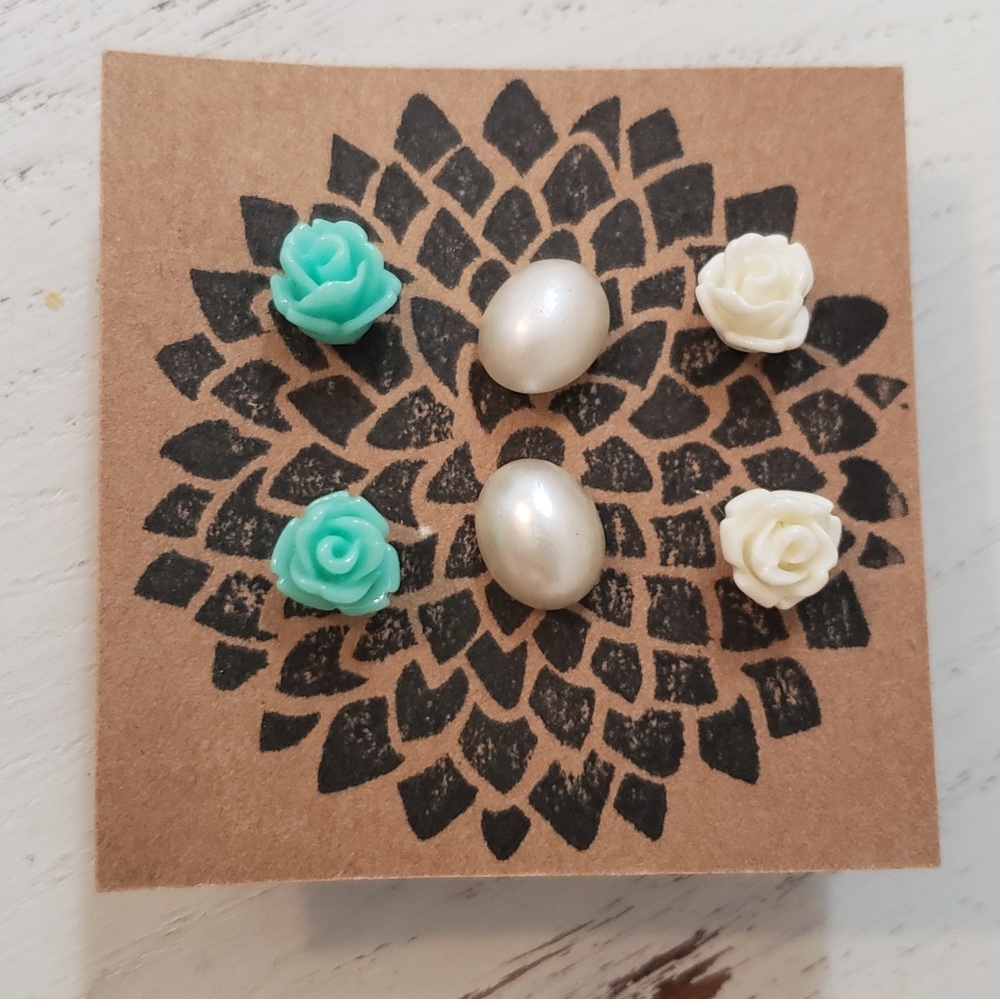 Roses and Pearls Earring Set